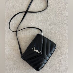Saint Laurent Black Loulou Toy quilted leather shoulder bag
